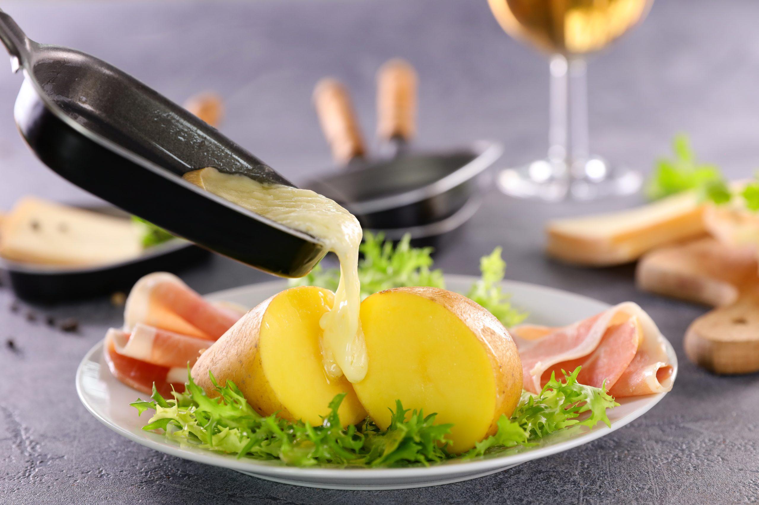 Cheese-Poured Potato Dish – Culinary Presentation